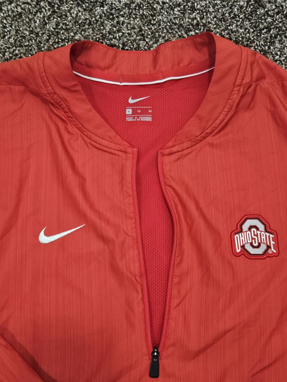 Nike lightweight red